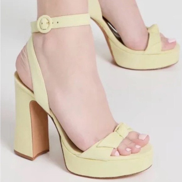 Alexandre Birman Clarita Curve Pumps - Picture 2 of 10